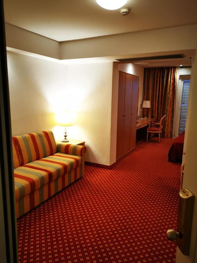Hotel Bristol Bellaria-Igea Marina Luaran gambar